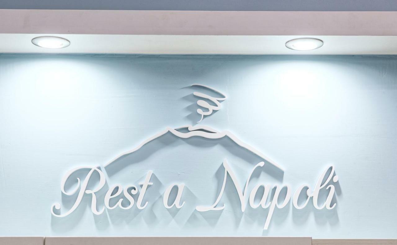 B&B Rest A Napoli Εξωτερικό φωτογραφία