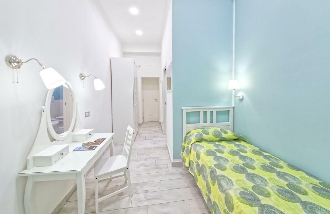 B&B Rest A Napoli Εξωτερικό φωτογραφία