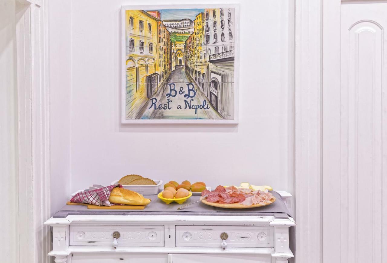 B&B Rest A Napoli Εξωτερικό φωτογραφία